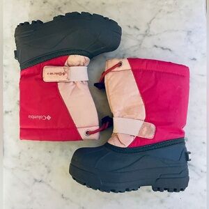 Size 10 Columbia Girl’s ' Pink Snow Boots